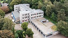 Blick von oben auf die Grundschule Am Strückerberg